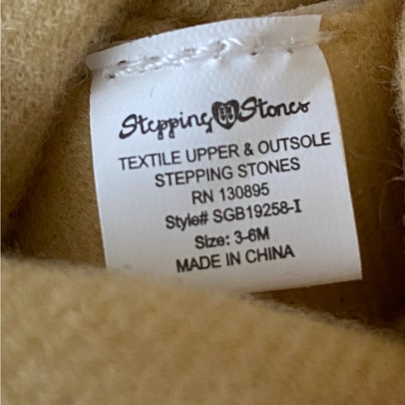 Infant Faux Fur Soft Sole Booties. Tan Brown W/Cream Colored Fur. Size 3-6 M. - Picture 12 of 12